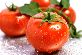 Top 4 cách trị mụn bằng cà chua cực kỳ hiệu quả